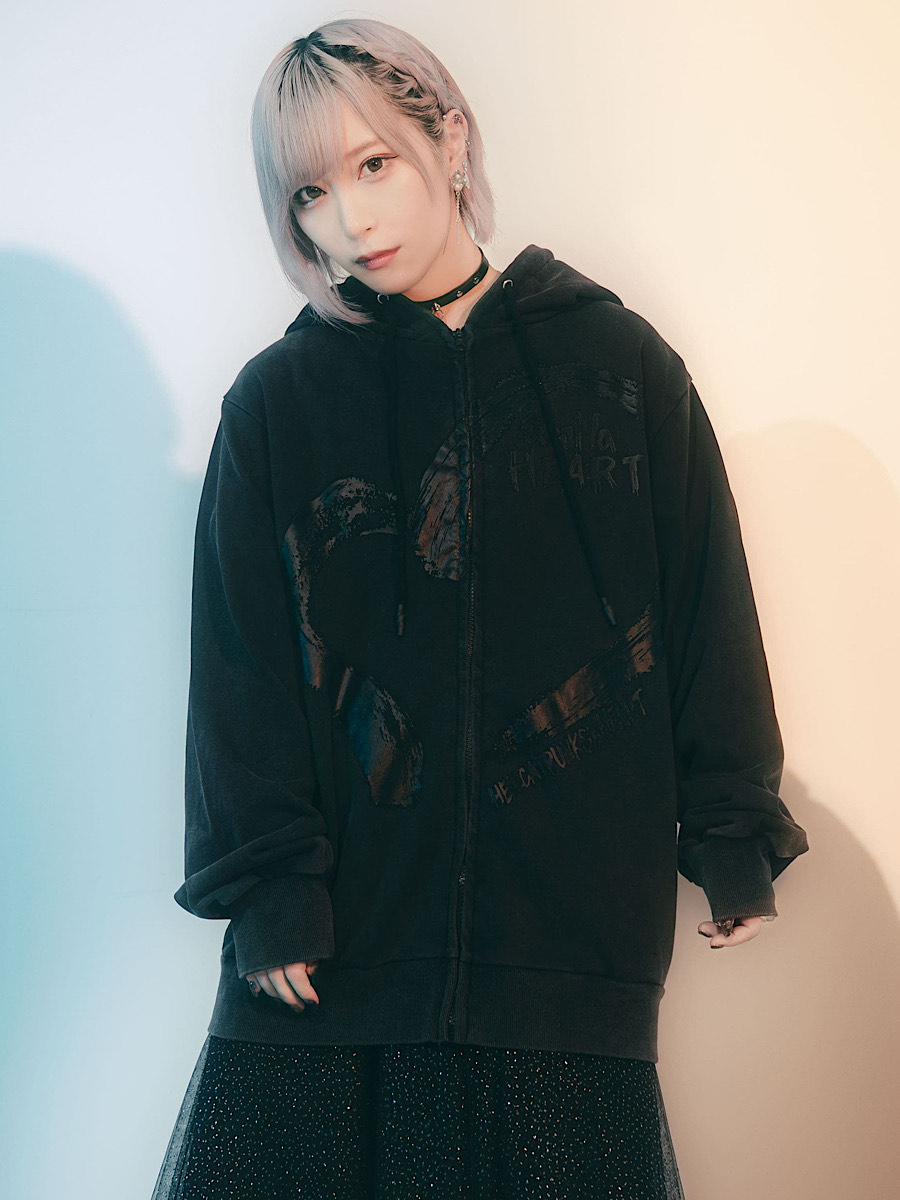 HELLCATPUNKS`S &quot;HEART&quot; パーカー