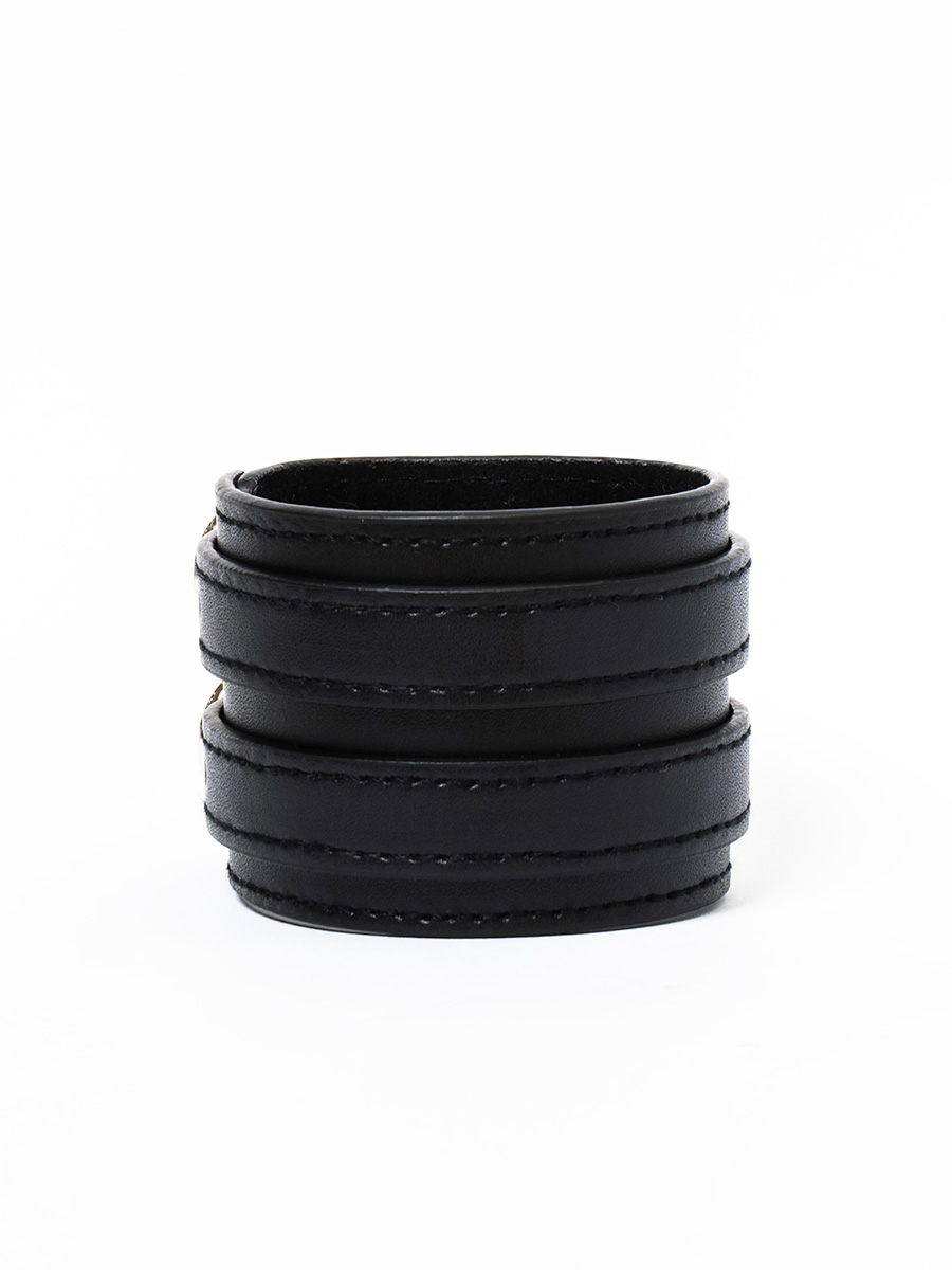 レザーリストバンド