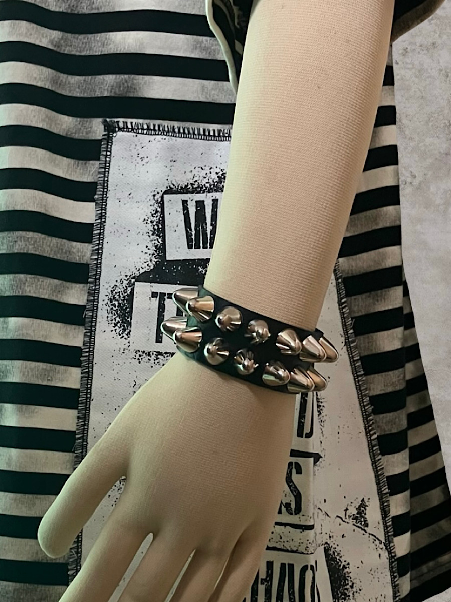 スパイクブレス