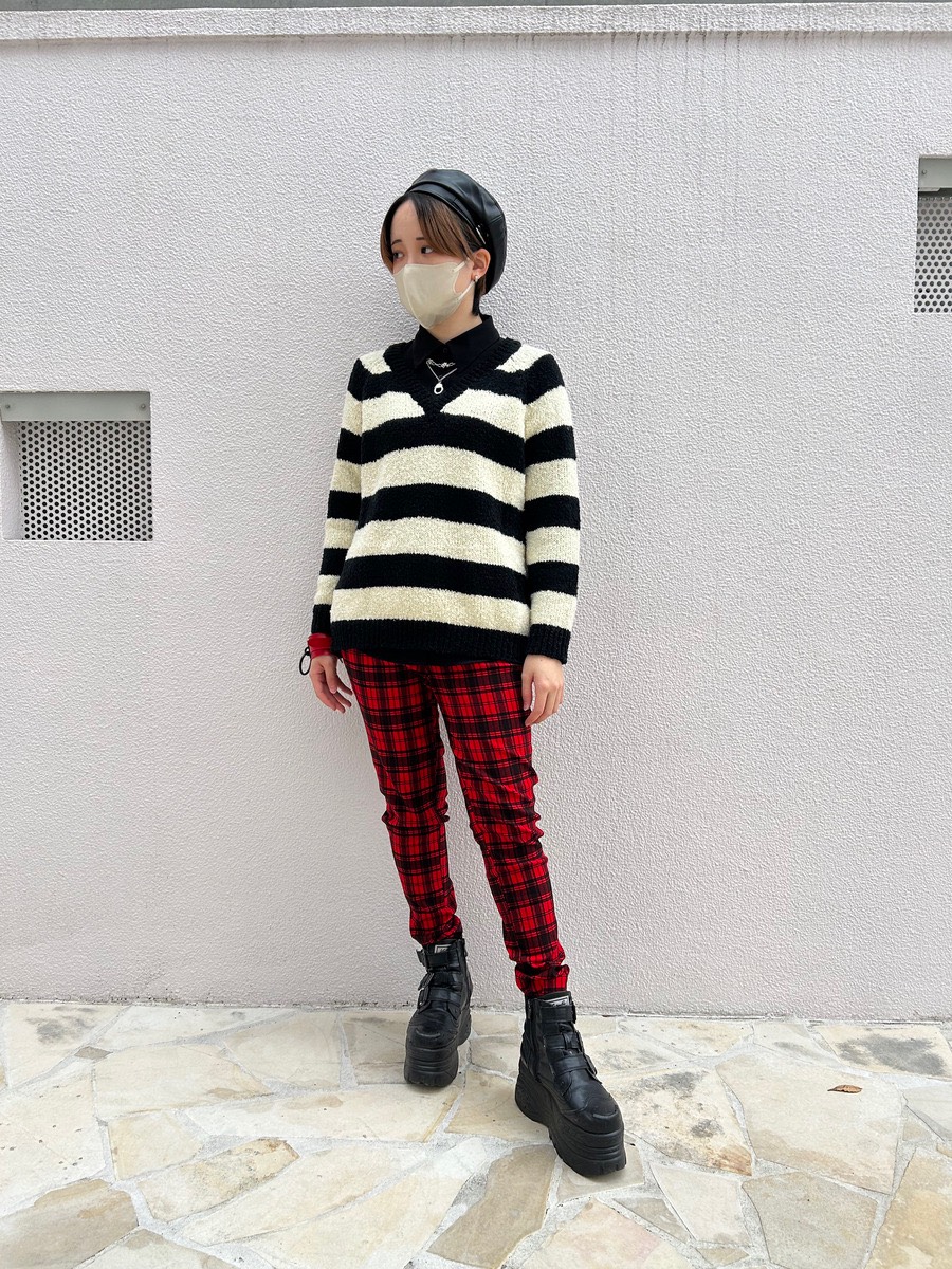 ニット セーター 長袖 Vネック ボーダー ブラック ホワイト Fサイズ レディース HELLCATPUNKS ヘルキャットパンクス バックボタンボーダーニット HELLCATPUNKS ニット セーター 長袖 ボーダー モヘア ブラック