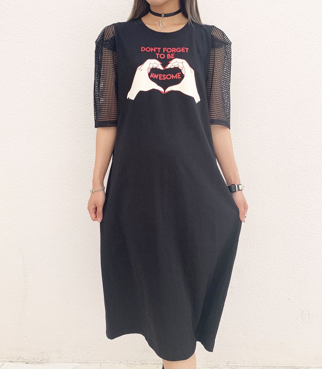 モデル身長165cm/着用サイズF/着用カラーBLACK