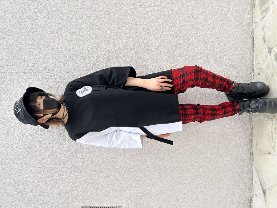 Tシャツ 半袖 パッチ ベルト ブラック ホワイト ジェンダーレス ユニセックス 男女兼用 HELLCATPUNKS ヘルキャットパンクス ベルト付きビッグTシャツ ベルト付きビッグTシャツ/HELLCATPUNKS(ヘルキャットパンクス