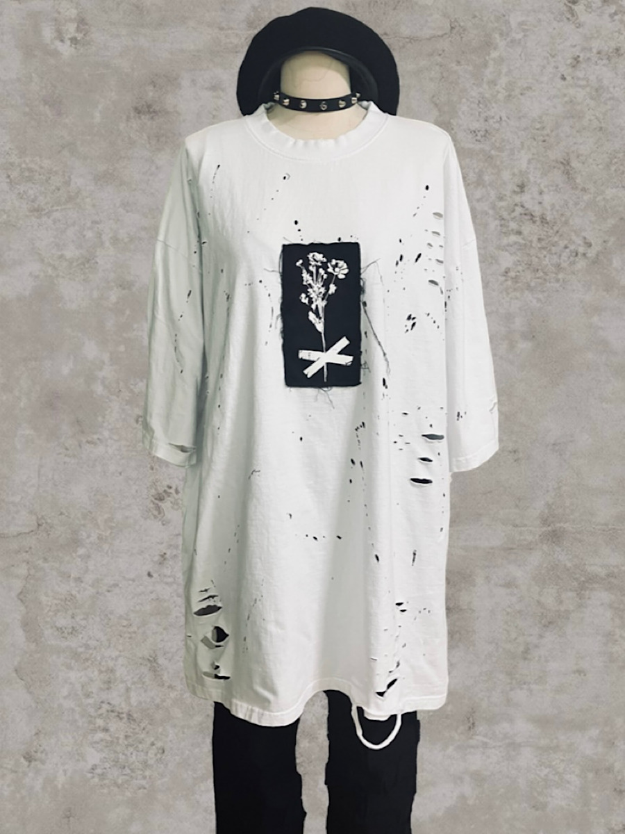 ダメージTシャツ